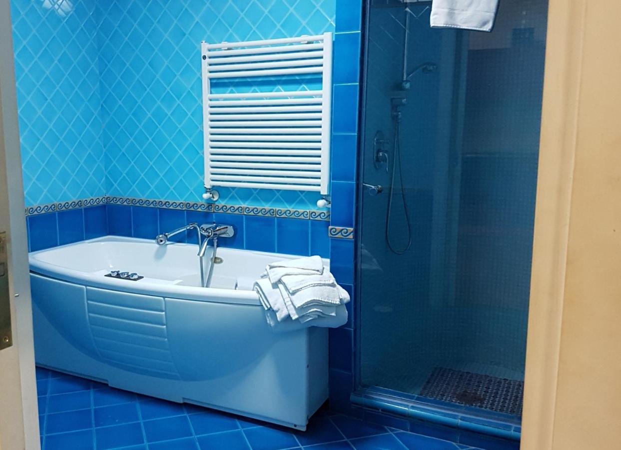 נאפולי Il Salotto B&B מראה חיצוני תמונה